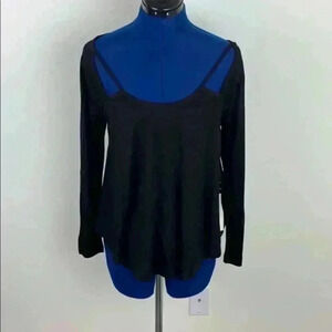 🆕 NWT Lira black tunic w/cut outs size M